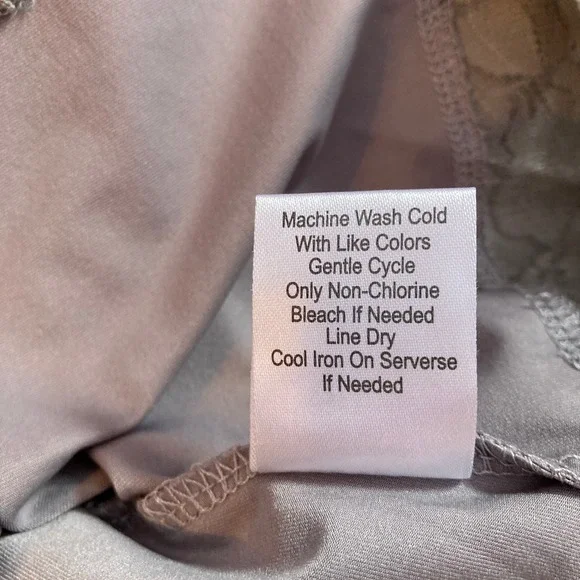 Studio Y Womens Floral Lace Trim Cami Gray Preppy Sweetheart Neckline (Size XL) - Picture 8 of 9